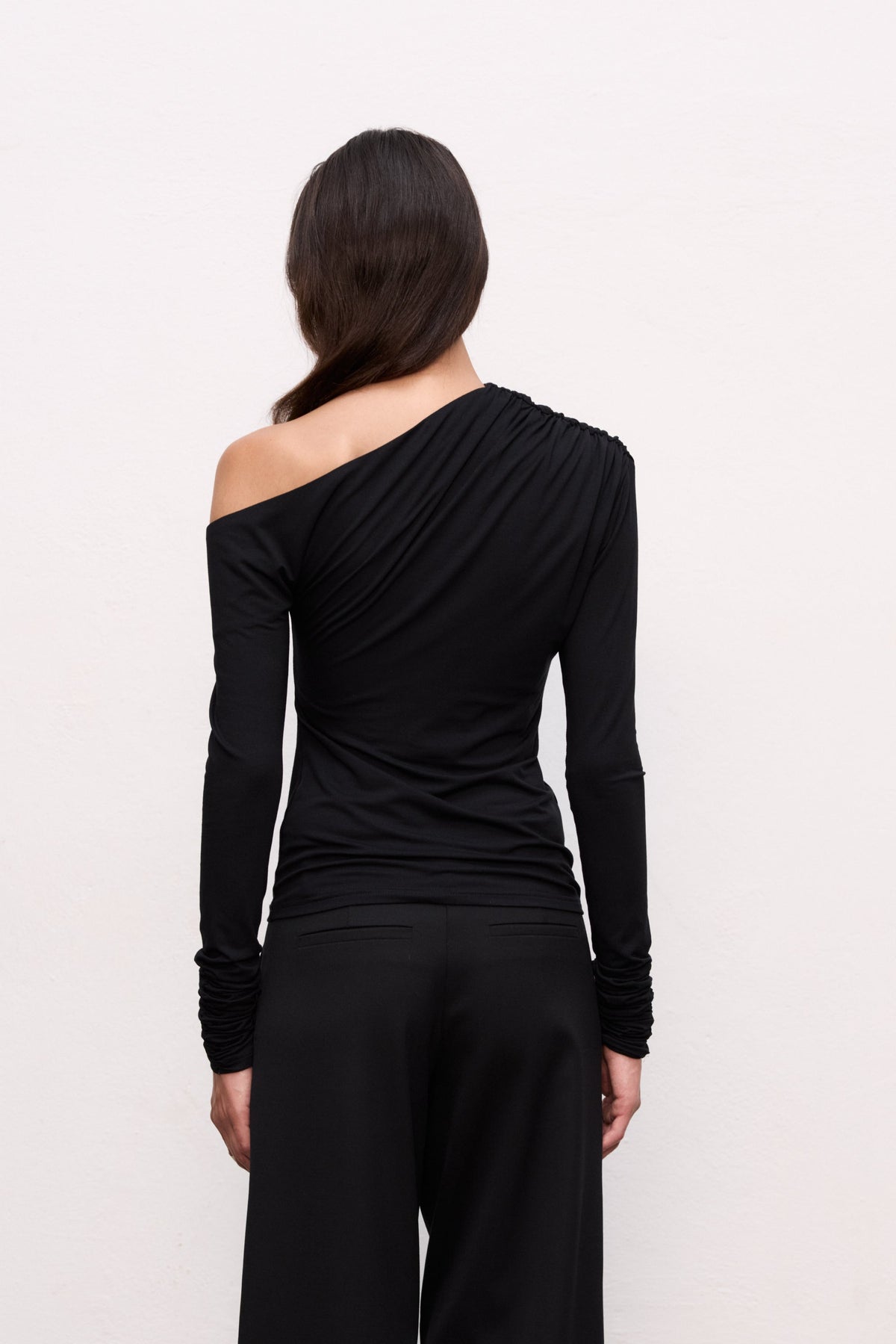 Asymmetric Longsleeve