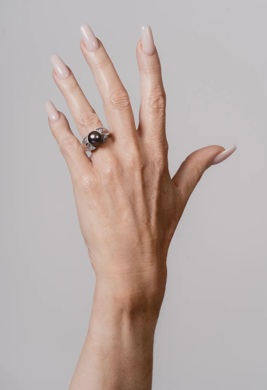 Midnight Ring